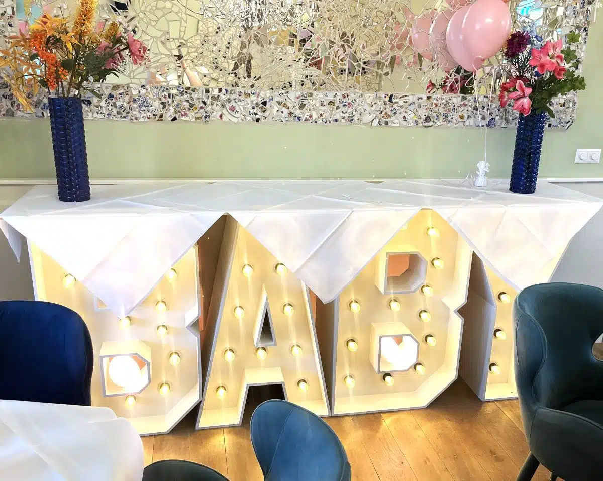 babyshower lampen letters