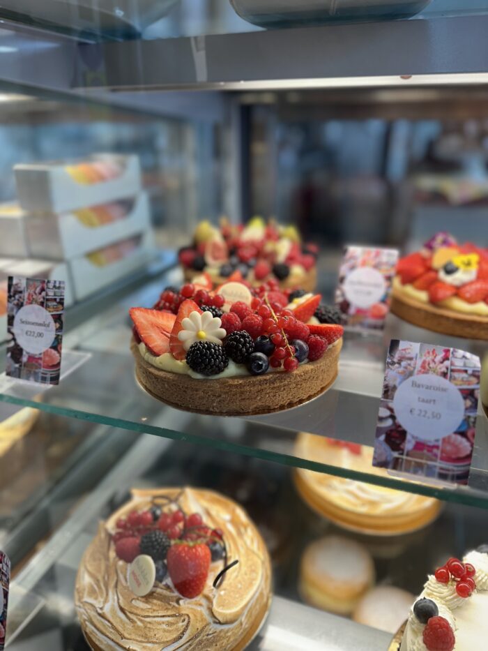 Fruittaart met divers fruit